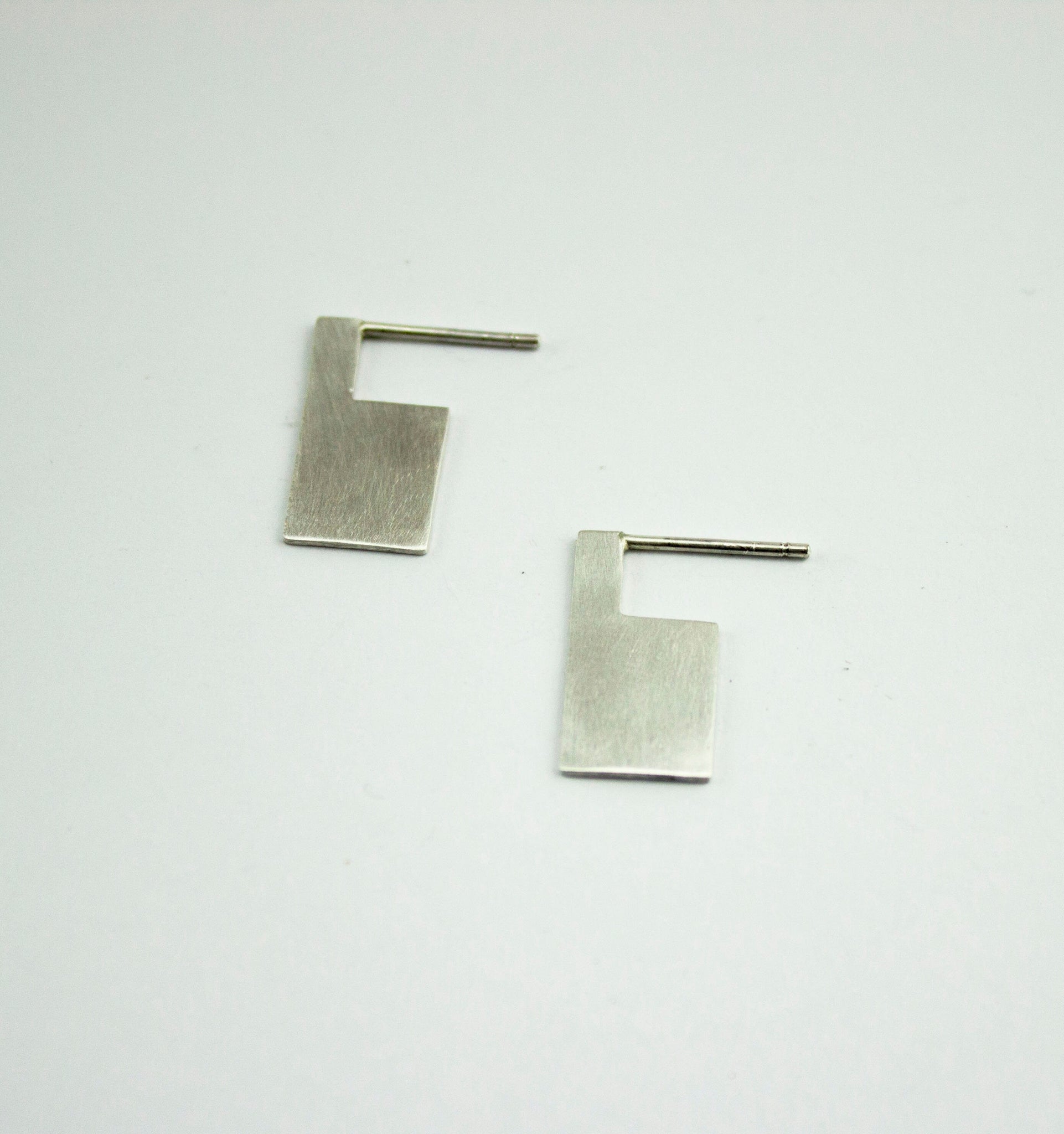 Pendientes de plata rectangulares minimalistas