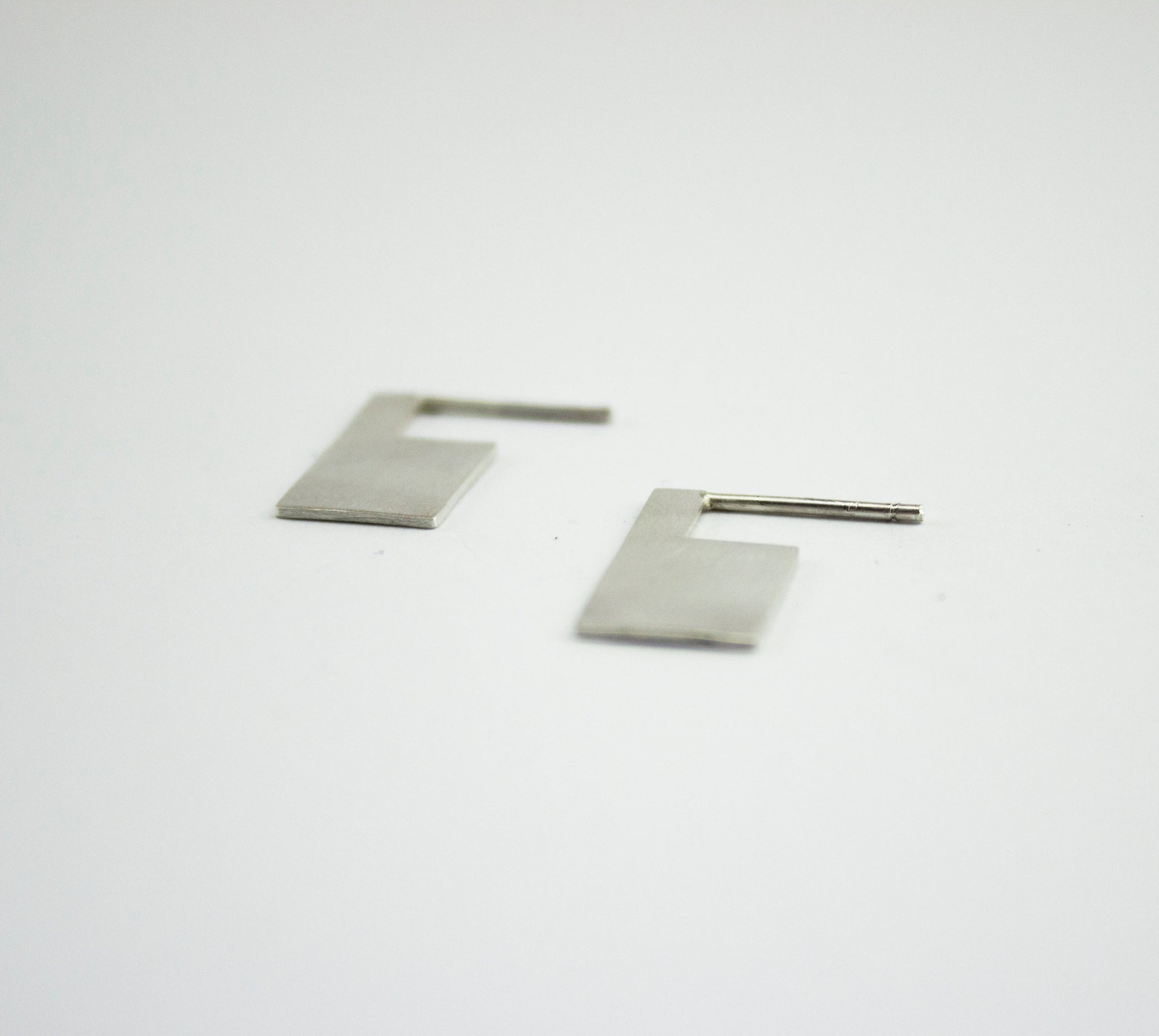 Pendientes de plata rectangulares minimalistas