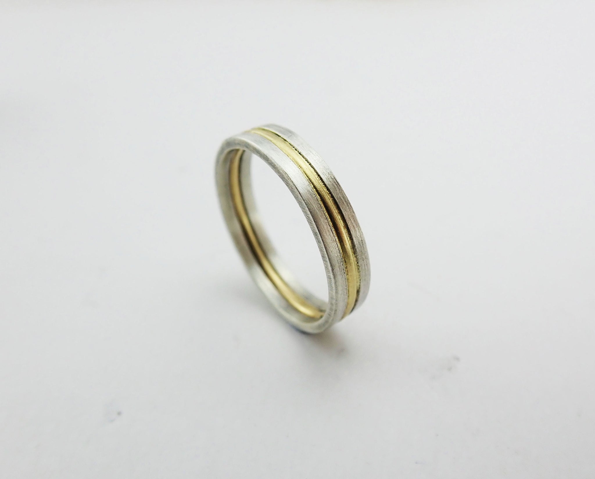 Anillo de plata esterlina y oro